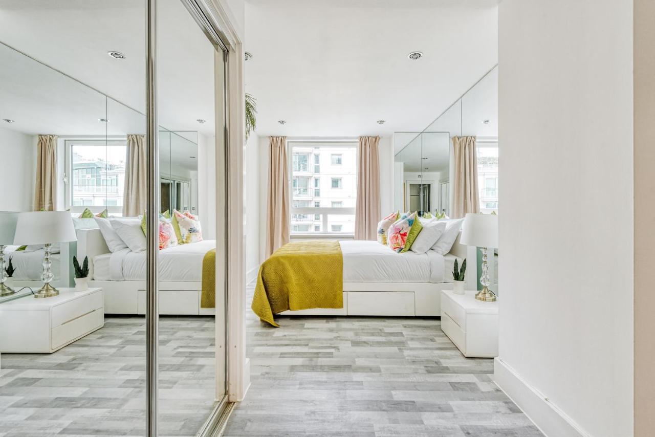 Riverside 2-Bedroom Apartments Londra Exterior foto