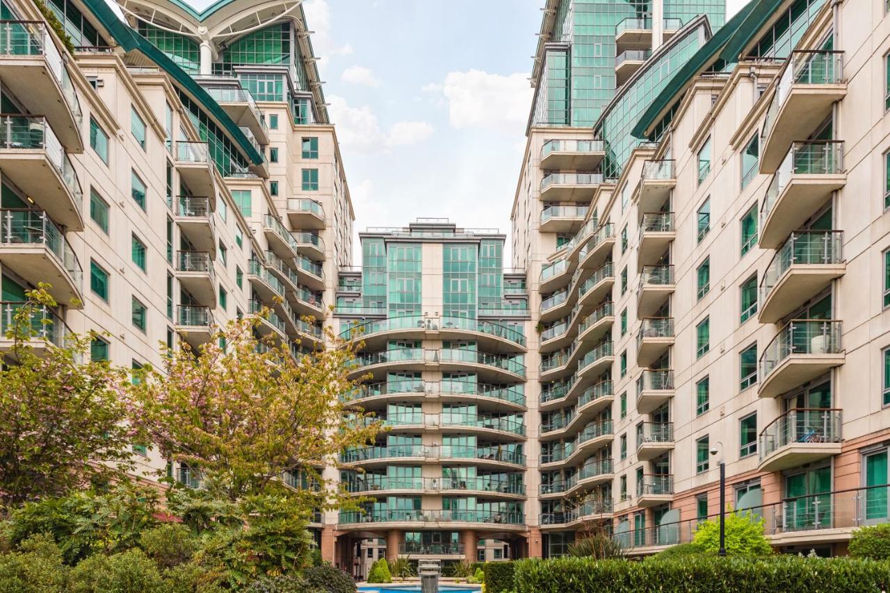 Riverside 2-Bedroom Apartments Londra Exterior foto