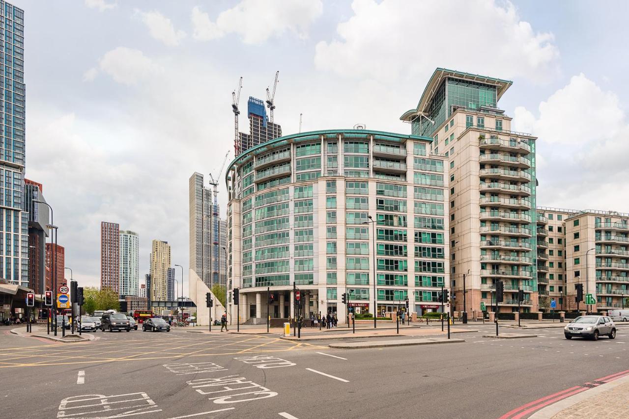 Riverside 2-Bedroom Apartments Londra Exterior foto