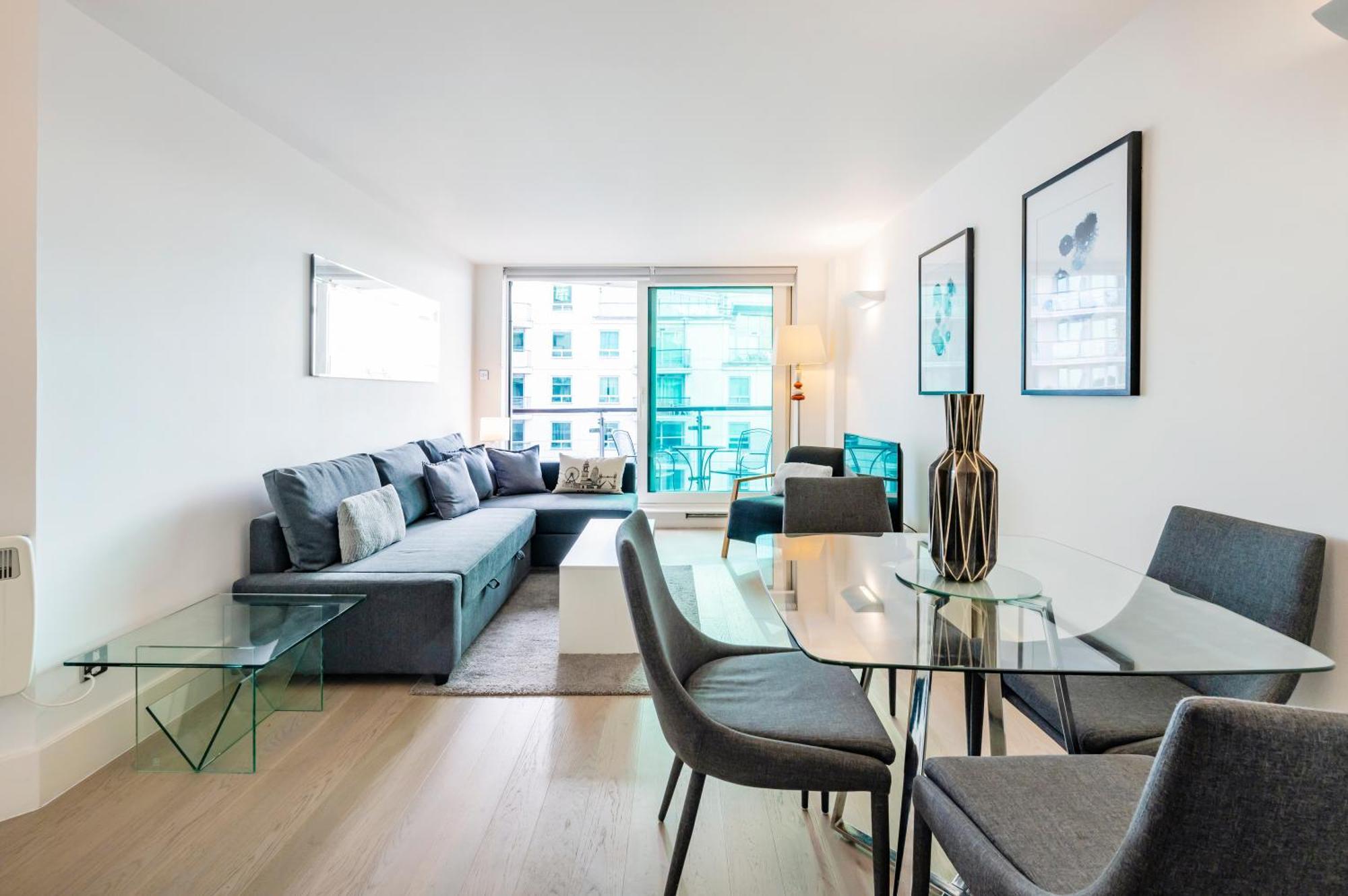 Riverside 2-Bedroom Apartments Londra Exterior foto